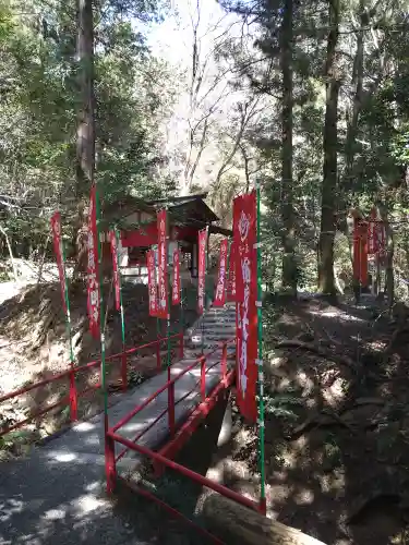 宝登山神社の末社