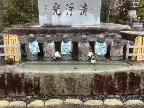 渭信寺の地蔵