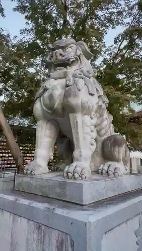 寒川神社の狛犬