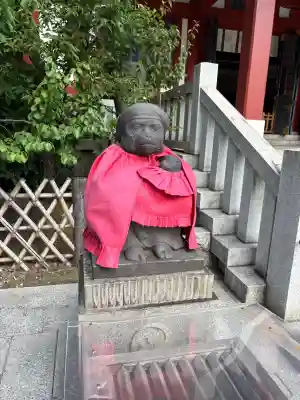 日枝神社の{uncategorized: "未分類", other: "その他", undefined: "問題あり", building: "その他建物", grave: "お墓", sacred_gate: "鳥居", guardian: "狛犬", statue: "像", buddha: "仏像", history: "歴史", nature: "自然", garden: "庭園", animal: "動物", pagoda: "塔", temizu: "手水舎", mountain_gate: "山門・神門", sanctuary: "本殿・本堂", subordinate: "末社・摂社", art: "芸術", scenery: "景色", jizo: "地蔵", ema: "絵馬", goshuin: "御朱印", omikuji: "おみくじ", items: "授与品その他", amulet: "お守り", goshuincho: "御朱印帳", eats: "食事", festival: "お祭り", votive_dance: "神楽", shichigosan: "七五三参", wedding: "結婚式", experience: "体験その他", initially: "初詣", around: "周辺", anti_infection: "感染症対策"}