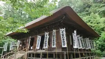 杉本寺の本殿・本堂