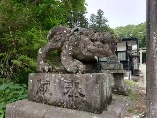 古峯神社の狛犬