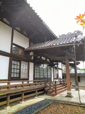 仏眼寺の本殿・本堂