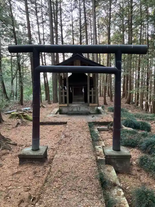 千勝神社・諏訪神社の鳥居