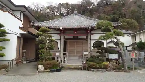 来迎寺（材木座）の本殿・本堂