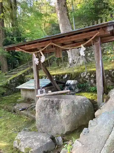 石部神社の手水舎