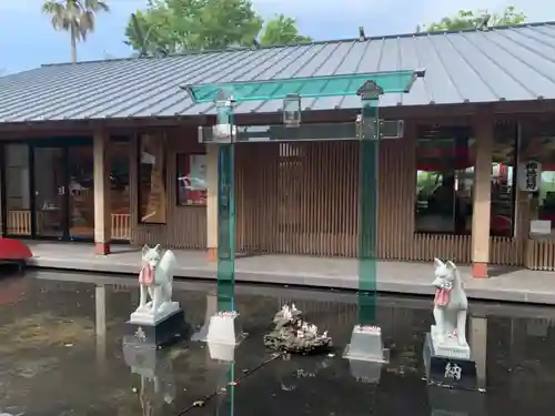 神徳稲荷神社の本殿