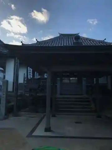 医徳院の本殿・本堂