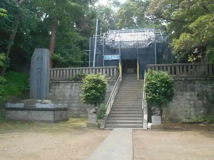 諏訪神社の本殿・本堂