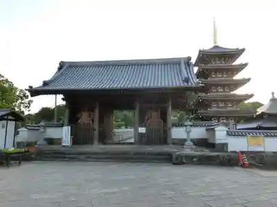法然寺の山門・神門