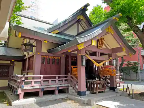 三吉神社の本殿