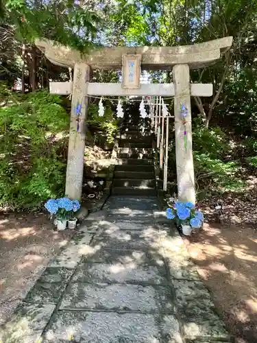 滑川神社 - 仕事と子どもの守り神の鳥居