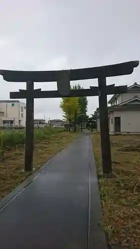 拝幣志神社の鳥居