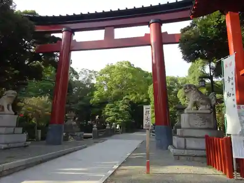 平塚八幡宮の鳥居