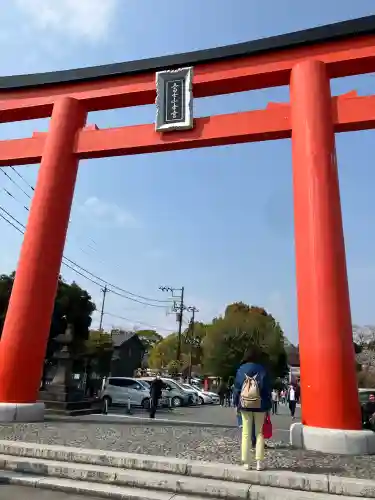 富士山本宮浅間大社の{uncategorized: "未分類", other: "その他", undefined: "問題あり", building: "その他建物", grave: "お墓", sacred_gate: "鳥居", guardian: "狛犬", statue: "像", buddha: "仏像", history: "歴史", nature: "自然", garden: "庭園", animal: "動物", pagoda: "塔", temizu: "手水舎", mountain_gate: "山門・神門", sanctuary: "本殿・本堂", subordinate: "末社・摂社", art: "芸術", scenery: "景色", jizo: "地蔵", ema: "絵馬", goshuin: "御朱印", omikuji: "おみくじ", items: "授与品その他", amulet: "お守り", goshuincho: "御朱印帳", eats: "食事", festival: "お祭り", votive_dance: "神楽", shichigosan: "七五三参", wedding: "結婚式", experience: "体験その他", initially: "初詣", around: "周辺", anti_infection: "感染症対策"}