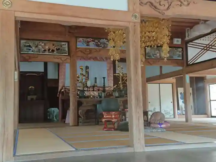 日光寺の本殿・本堂