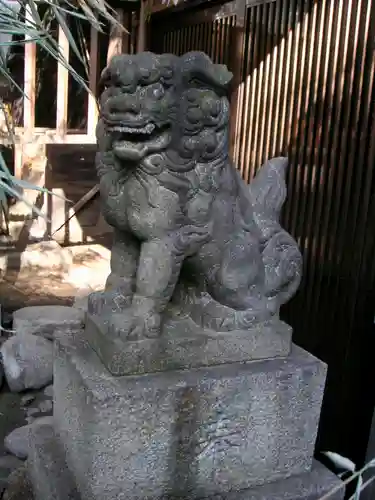 八幡神社の狛犬