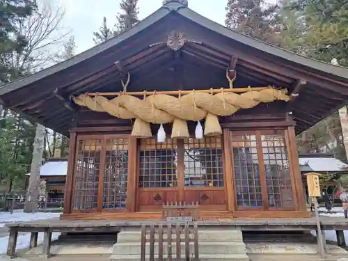 諏訪大社下社春宮(長野県)