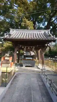 冠纓神社の手水舎