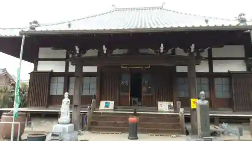 洞雲寺の本殿・本堂