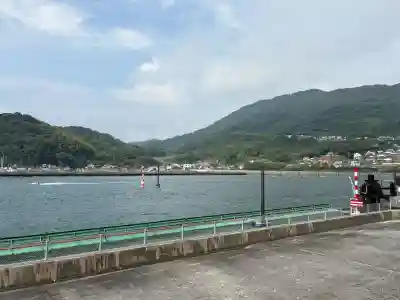 遠石八幡宮の{uncategorized: "未分類", other: "その他", undefined: "問題あり", building: "その他建物", grave: "お墓", sacred_gate: "鳥居", guardian: "狛犬", statue: "像", buddha: "仏像", history: "歴史", nature: "自然", garden: "庭園", animal: "動物", pagoda: "塔", temizu: "手水舎", mountain_gate: "山門・神門", sanctuary: "本殿・本堂", subordinate: "末社・摂社", art: "芸術", scenery: "景色", jizo: "地蔵", ema: "絵馬", goshuin: "御朱印", omikuji: "おみくじ", items: "授与品その他", amulet: "お守り", goshuincho: "御朱印帳", eats: "食事", festival: "お祭り", votive_dance: "神楽", shichigosan: "七五三参", wedding: "結婚式", experience: "体験その他", initially: "初詣", around: "周辺", anti_infection: "感染症対策"}