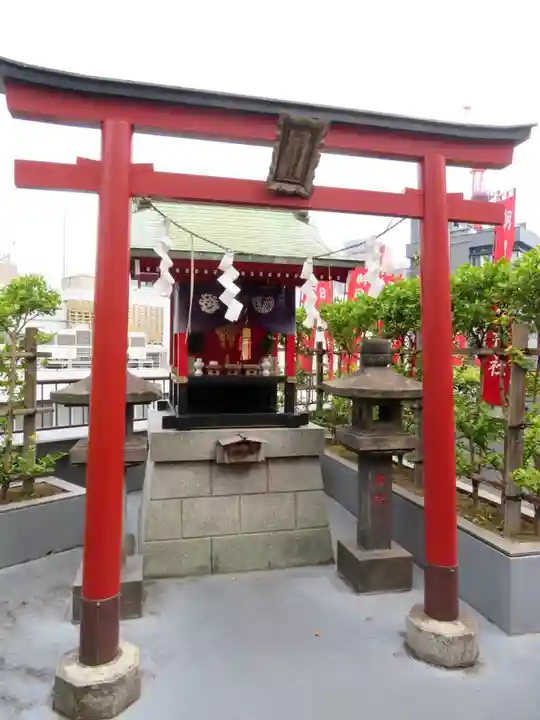 朝日稲荷神社の鳥居