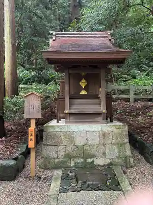 枚岡神社の末社・摂社