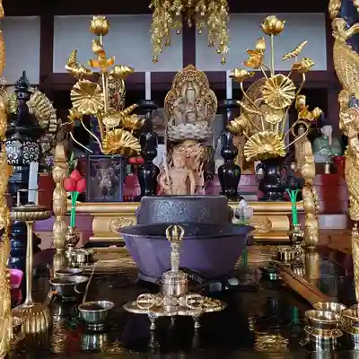 亀峰山平成院の本殿・本堂