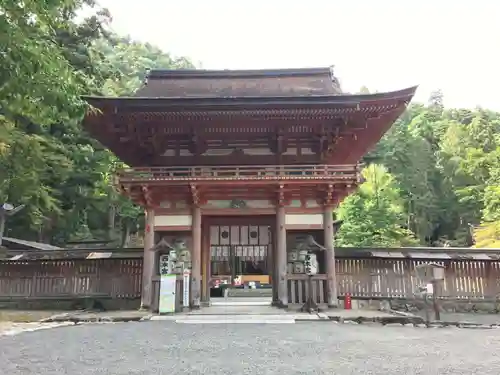 日吉大社の山門