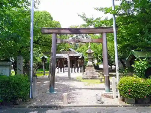 八劔社の鳥居