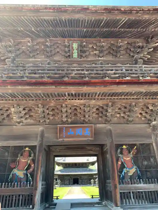 瑞龍寺の山門・神門