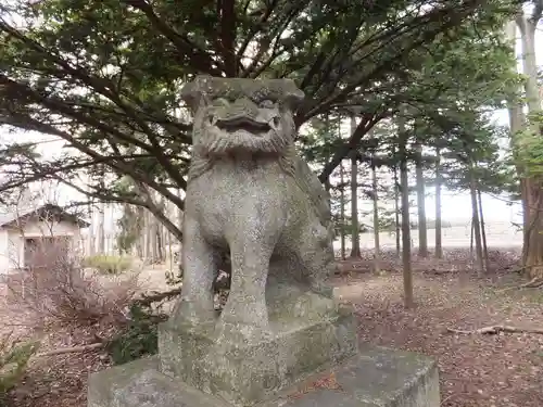 茶志内神社の狛犬