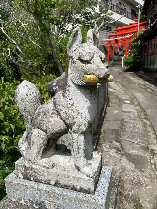 松嶋稲荷神社の{uncategorized: "未分類", other: "その他", undefined: "問題あり", building: "その他建物", grave: "お墓", sacred_gate: "鳥居", guardian: "狛犬", statue: "像", buddha: "仏像", history: "歴史", nature: "自然", garden: "庭園", animal: "動物", pagoda: "塔", temizu: "手水舎", mountain_gate: "山門・神門", sanctuary: "本殿・本堂", subordinate: "末社・摂社", art: "芸術", scenery: "景色", jizo: "地蔵", ema: "絵馬", goshuin: "御朱印", omikuji: "おみくじ", items: "授与品その他", amulet: "お守り", goshuincho: "御朱印帳", eats: "食事", festival: "お祭り", votive_dance: "神楽", shichigosan: "七五三参", wedding: "結婚式", experience: "体験その他", initially: "初詣", around: "周辺", anti_infection: "感染症対策"}