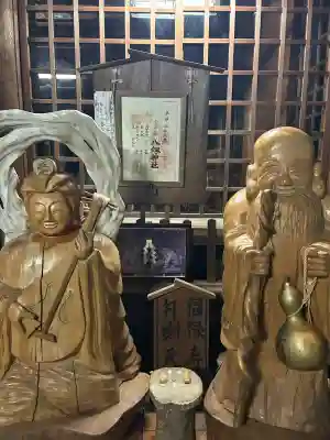 竹鼻八剱神社(八剣神社)の{uncategorized: "未分類", other: "その他", undefined: "問題あり", building: "その他建物", grave: "お墓", sacred_gate: "鳥居", guardian: "狛犬", statue: "像", buddha: "仏像", history: "歴史", nature: "自然", garden: "庭園", animal: "動物", pagoda: "塔", temizu: "手水舎", mountain_gate: "山門・神門", sanctuary: "本殿・本堂", subordinate: "末社・摂社", art: "芸術", scenery: "景色", jizo: "地蔵", ema: "絵馬", goshuin: "御朱印", omikuji: "おみくじ", items: "授与品その他", amulet: "お守り", goshuincho: "御朱印帳", eats: "食事", festival: "お祭り", votive_dance: "神楽", shichigosan: "七五三参", wedding: "結婚式", experience: "体験その他", initially: "初詣", around: "周辺", anti_infection: "感染症対策"}