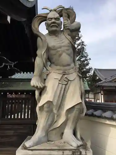 瑞岩寺の像