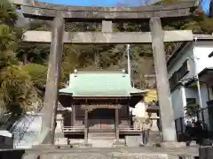 三浦稲荷神社の鳥居