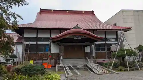 法弘寺の本殿・本堂