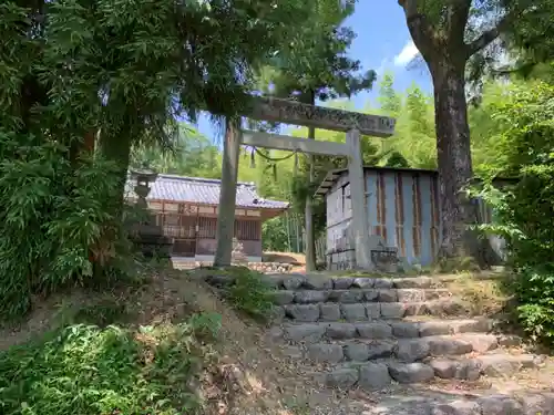 子良新田神明社の鳥居