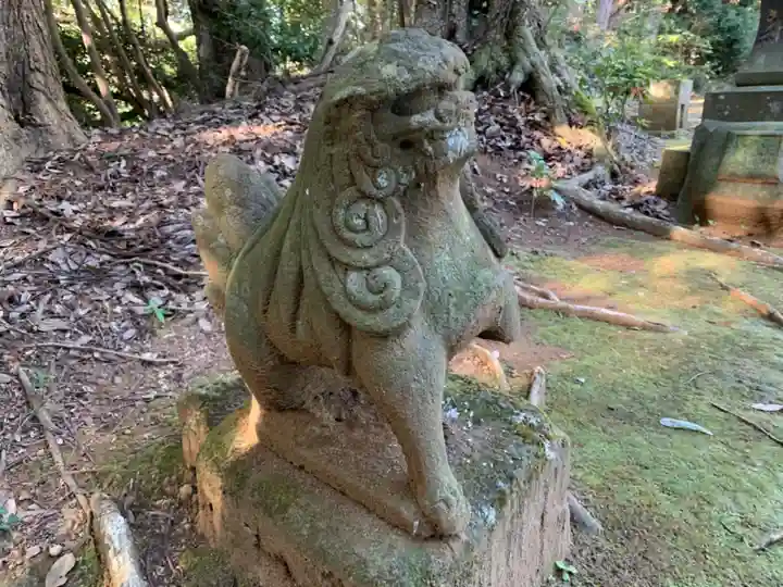 八幡神社の狛犬