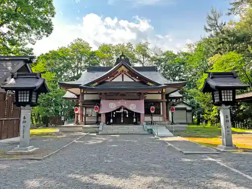 鷹栖神社の本殿・本堂