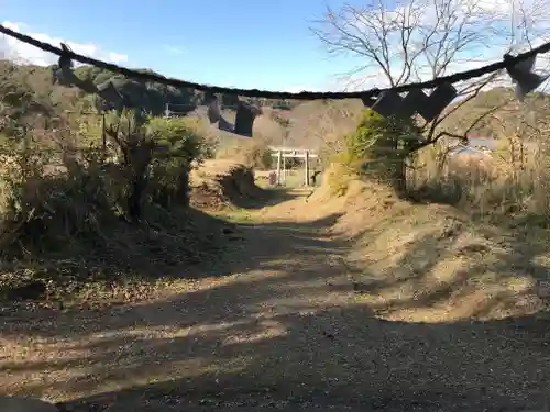 諏訪神社の鳥居