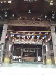 鳩ヶ谷氷川神社の山門