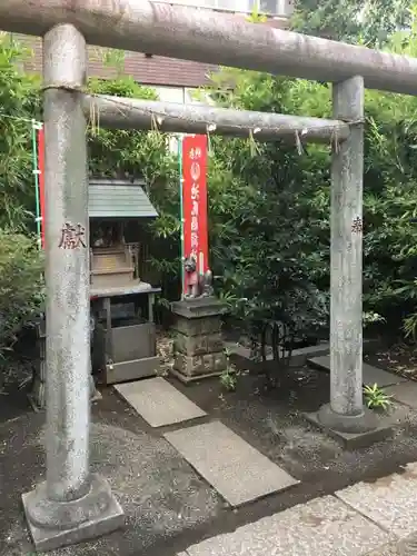 池尻稲荷神社の鳥居