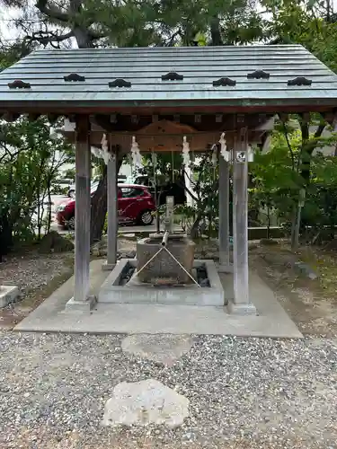 三社神社の手水舎