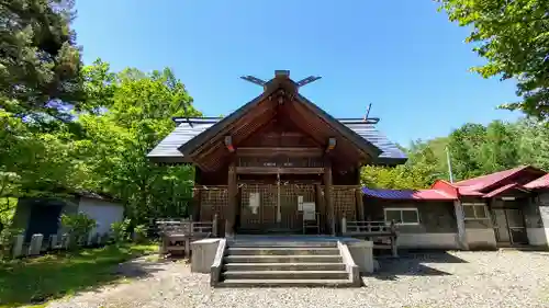 神居神社の本殿