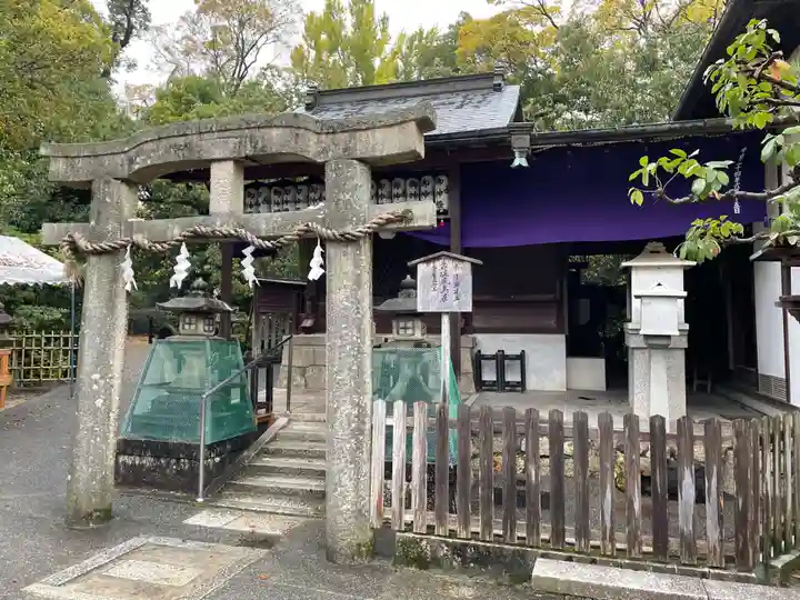 嚴島神社 (京都御苑)(京都府)