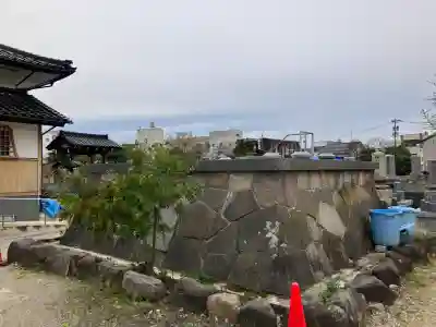 常福寺の{uncategorized: "未分類", other: "その他", undefined: "問題あり", building: "その他建物", grave: "お墓", sacred_gate: "鳥居", guardian: "狛犬", statue: "像", buddha: "仏像", history: "歴史", nature: "自然", garden: "庭園", animal: "動物", pagoda: "塔", temizu: "手水舎", mountain_gate: "山門・神門", sanctuary: "本殿・本堂", subordinate: "末社・摂社", art: "芸術", scenery: "景色", jizo: "地蔵", ema: "絵馬", goshuin: "御朱印", omikuji: "おみくじ", items: "授与品その他", amulet: "お守り", goshuincho: "御朱印帳", eats: "食事", festival: "お祭り", votive_dance: "神楽", shichigosan: "七五三参", wedding: "結婚式", experience: "体験その他", initially: "初詣", around: "周辺", anti_infection: "感染症対策"}