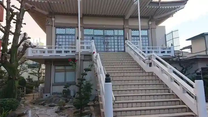 清雲寺の本殿・本堂