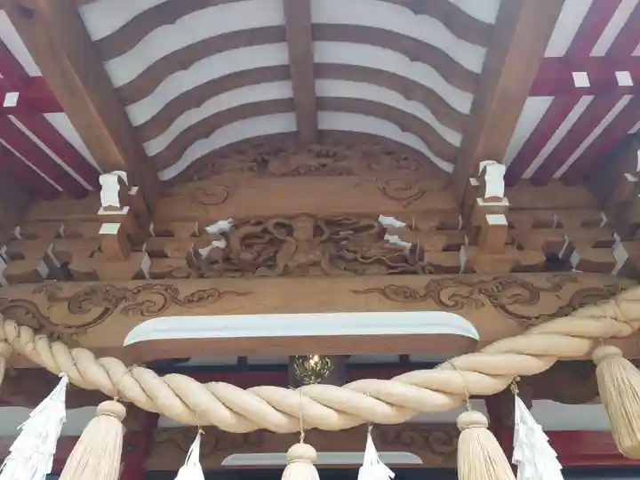 山中諏訪神社(山梨県)