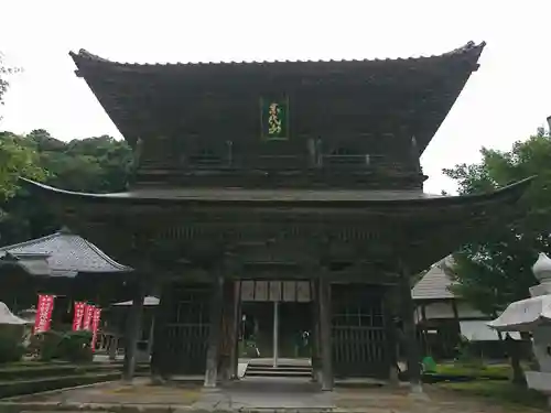 温泉寺の山門